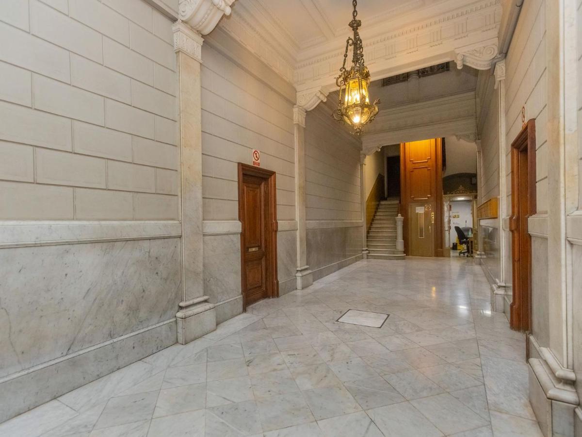 Apartment Centro- Passeig De Gracia - Casa Batllo By Interhome バルセロナ エクステリア 写真