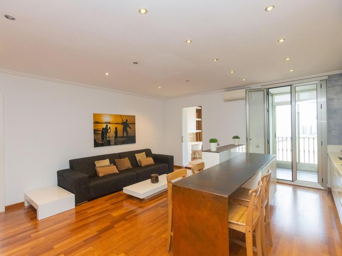 Apartment Centro- Passeig De Gracia - Casa Batllo By Interhome バルセロナ エクステリア 写真